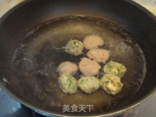南瓜苗肉丸汤的做法步骤：3