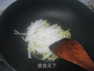 白萝卜双肉馅蒸饺&牛肉洋葱蒸饺的做法步骤：2