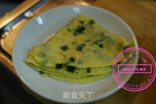 韭菜鸡蛋薄饼的做法步骤：2