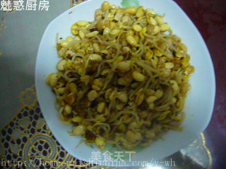 麻辣黄豆芽的做法步骤：2