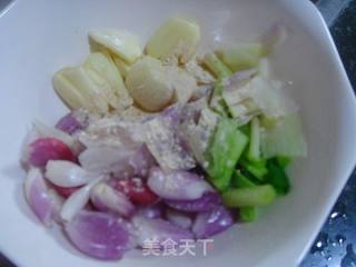 农家白切鸡的做法步骤：3