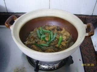 【魔芋炖鸡】——不用一滴油的减肥肉菜的做法步骤：2