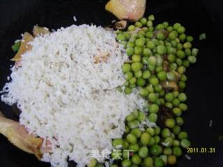 用最简单的方式搞定最经典的美味~最给力的饭菜合一吃法【糯米鸡】的做法步骤：2