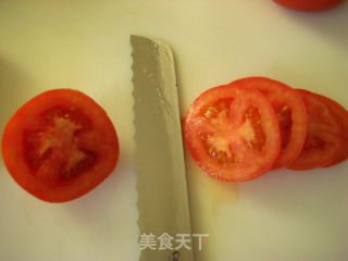 卡普瑞沙拉 (Insalata Caprese)的做法步骤：2