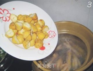 栗子鸡爪汤的做法步骤：3