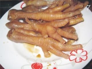 栗子鸡爪汤的做法步骤：3