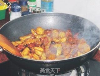 五花肉烧慈姑的做法步骤：3