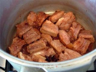 懒汉炖排骨的做法步骤：2