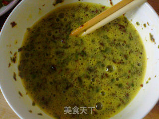 春季养身菜－香椿煎蛋的做法步骤：3