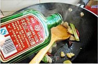 牛肉炖白菜粉条的做法步骤：2