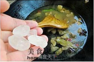 牛肉炖白菜粉条的做法步骤：2