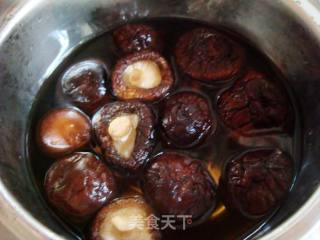 香菇猪肉水饺的做法步骤：4