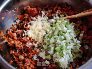 香菇猪肉水饺的做法步骤：4
