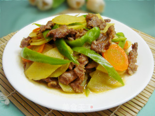 三蔬炒牛肉的做法步骤：3