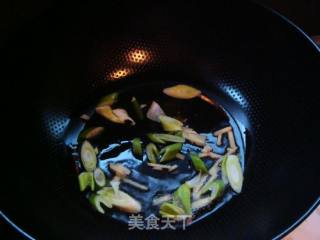 营养早餐——番茄鸡蛋豆萁饭的做法步骤：4