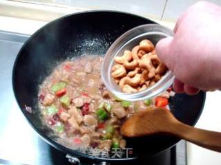 腰果炒牛肉的做法步骤：4