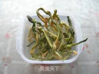 酱拌萝卜干的做法步骤：2