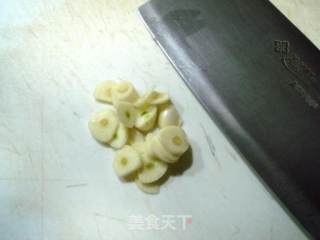 家庭精致小炒“干贝松炒盖菜梗”的做法步骤：4