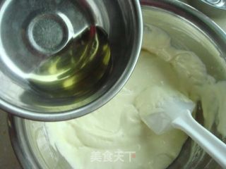 蔓越莓海绵小蛋糕的做法步骤：4