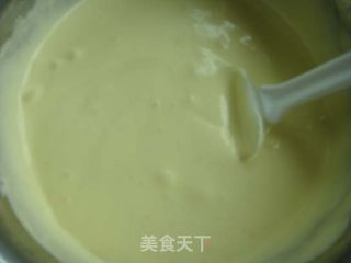 草莓奶油生日蛋糕的做法步骤：3