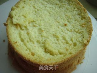 草莓奶油生日蛋糕的做法步骤：3