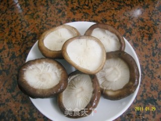 鲜香滑嫩【芙蓉酿香菇】的做法步骤：2