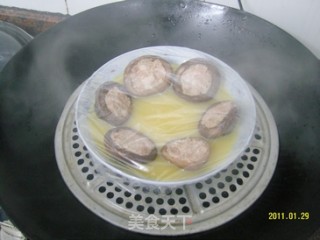 鲜香滑嫩【芙蓉酿香菇】的做法步骤：2
