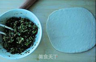 韭菜肉花卷的做法步骤：4