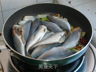 茄汁沙丁鱼的做法步骤：2