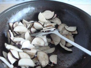 茄子炒肉的做法步骤：4