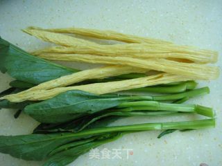 猪手扒海参的做法步骤：2