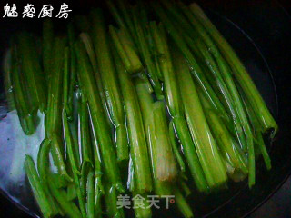 什锦芹菜段的做法步骤：2