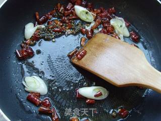 麻辣兔肉的做法步骤：3