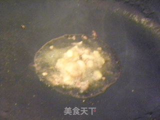 金针木耳炒鸡杂的做法步骤：2