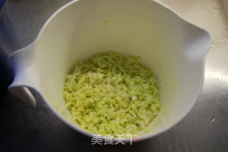 猪肉玉米馅饺子的做法步骤：2
