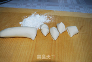 猪肉玉米馅饺子的做法步骤：2
