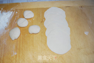 猪肉玉米馅饺子的做法步骤：2