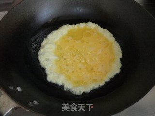 土豆丝炒鸡蛋的做法步骤：2