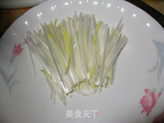 跟大厨学秘制京酱肉丝的做法步骤：2