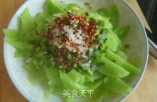 节后减肥菜---蒜拌莴笋的做法步骤：2