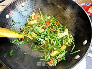 家常小炒菜----韭菜炒豆腐的做法步骤：4
