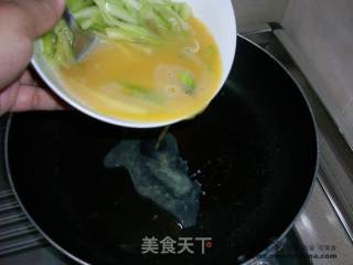 家常菜肴@@西芹炒蛋的做法步骤：5