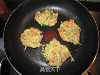 蔬菜鸡蛋饼的做法步骤：3