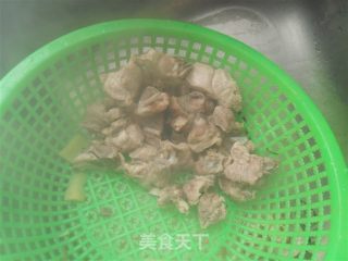 萝卜排骨汤的做法步骤：2