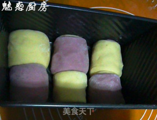 紫薯双色土司的做法步骤：2