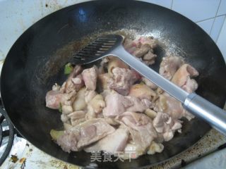 咖喱鸡的做法步骤：2