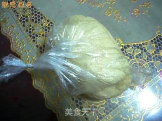 自制健康鲜奶麻花的做法步骤：2