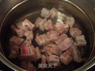 吃肉也能减肥---萝卜排骨汤的做法步骤：3