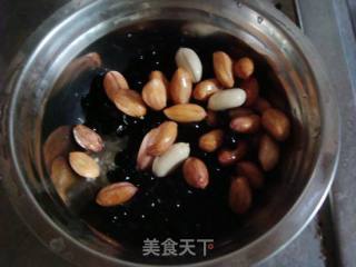 健脾补肾——黑豆花生豆浆的做法步骤：3