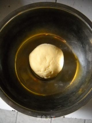贴饼子熬小鱼的做法步骤：3